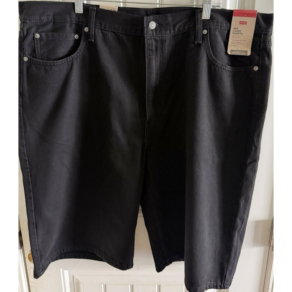NWT Levis Men’s Jean Shorts 469 Loose Fit Size 42 Black Denim Baggy Inseam 11.5”